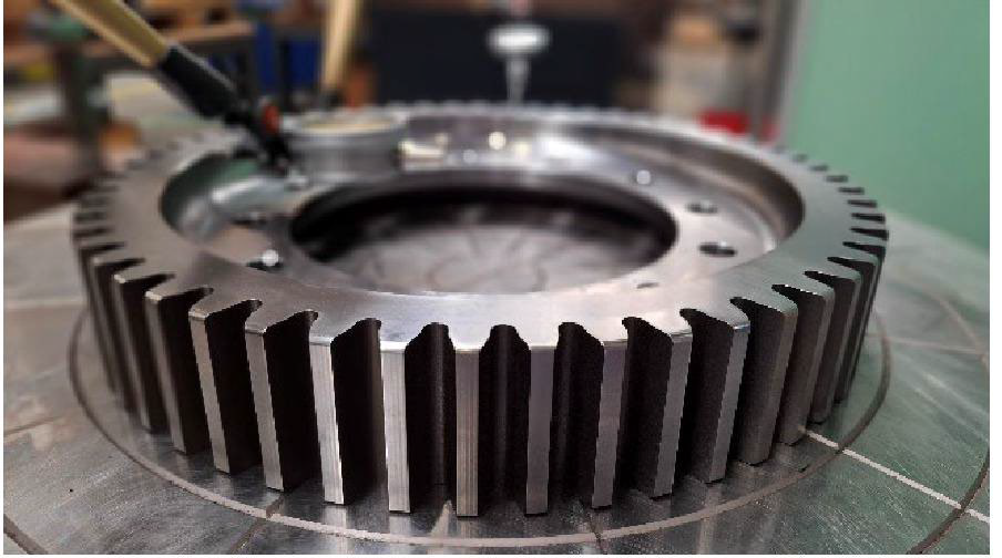 Zahnrad – hochpräzise gefertigt mit Röhm-Spannmitteln.