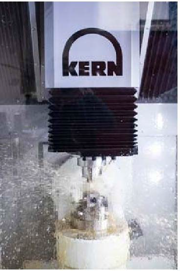 Even the bore for the winding stem can be machined without re-clamping.